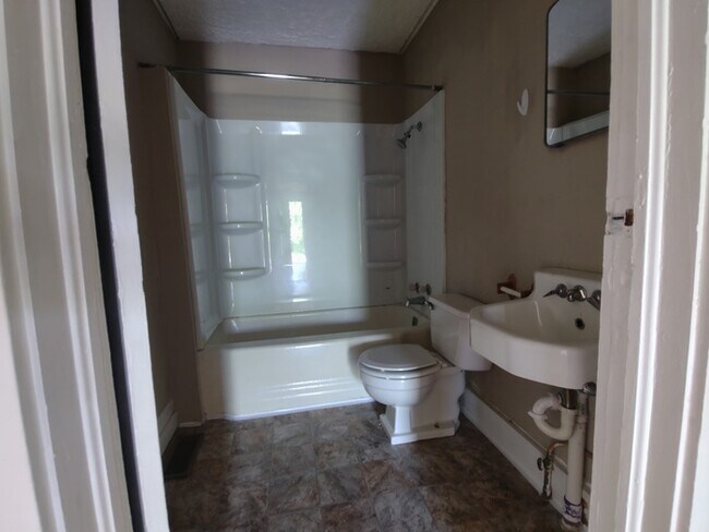 Foto del edificio - 505 W Highland Rd