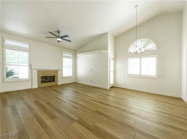 Building Photo - 1738 Navarre Ln