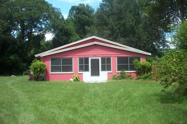 Building Photo - 509 E Magnolia St