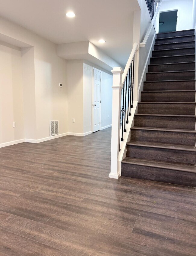 Foto del edificio - 1532 Holbrook St