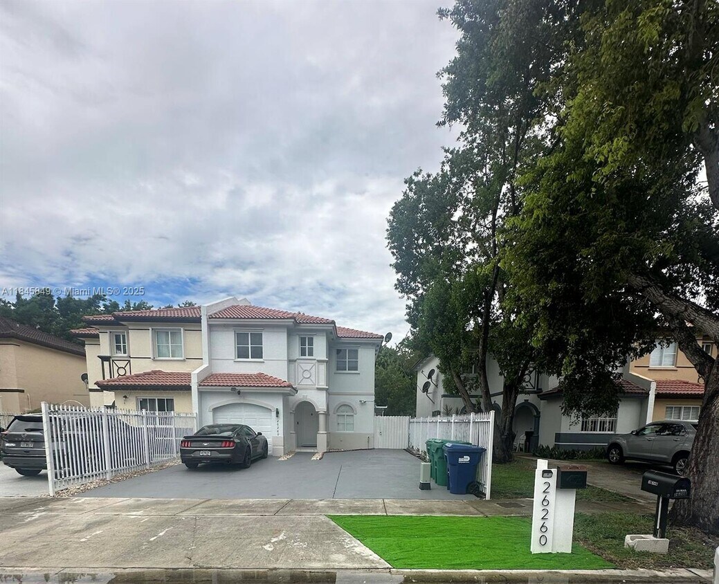 Primary Photo - 26260 SW 135th Pl