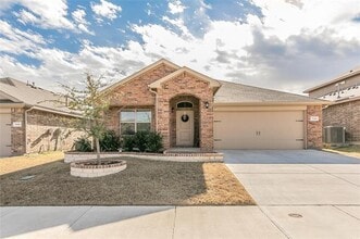 Building Photo - 744 Watson Wy