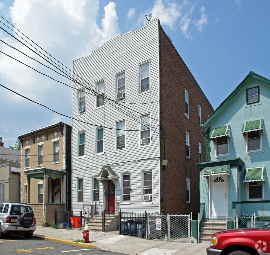Foto principal - 152 19th St