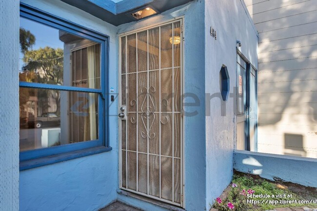 Foto del edificio - 484 Waller St