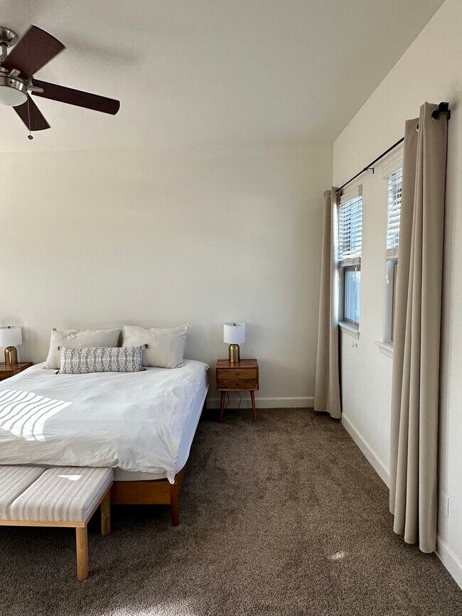 Foto del edificio - 505 W 6th St