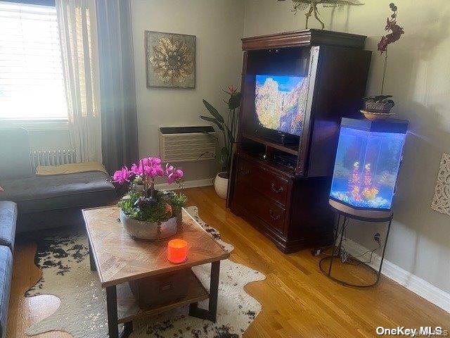 Building Photo - 990 Fenwood Dr