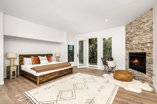 Foto del edificio - 3200 Santa Maria Rd