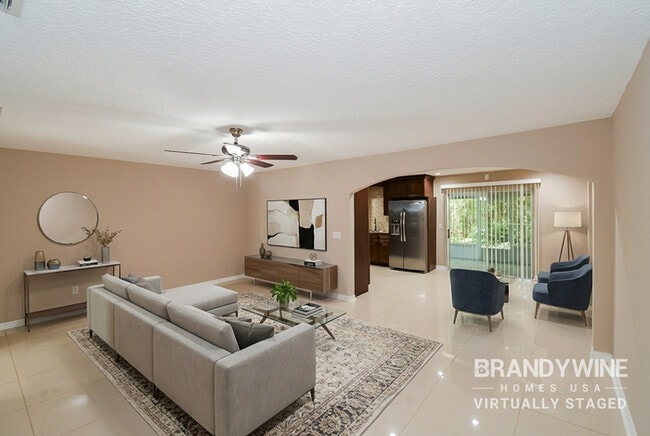 Building Photo - 11856 Lake Bend Cir