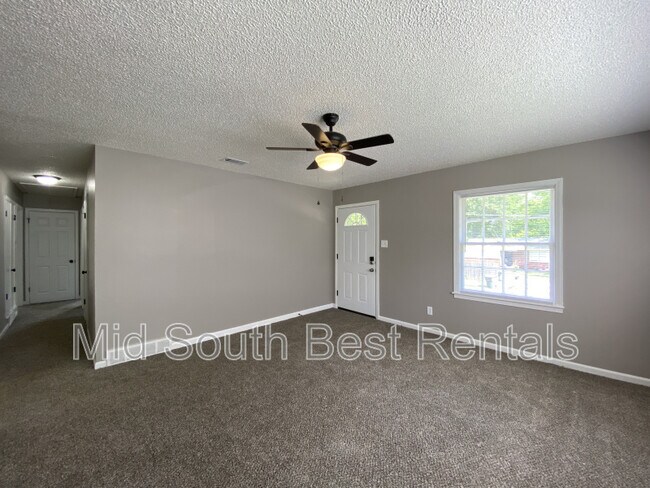 Building Photo - 3589 Kathy Rd