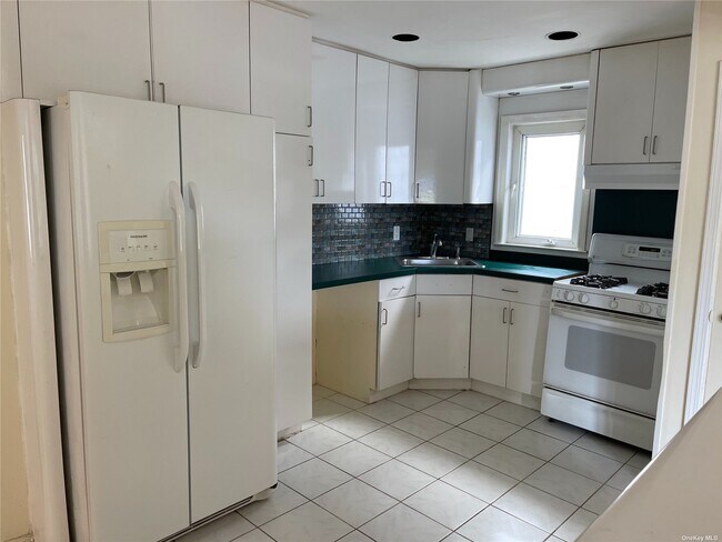 Foto del edificio - 2838 Oceanside Rd