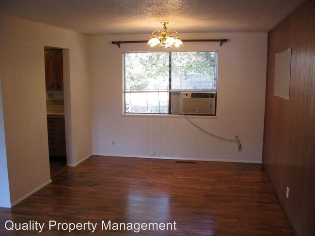 Building Photo - 501 E Vilas Rd