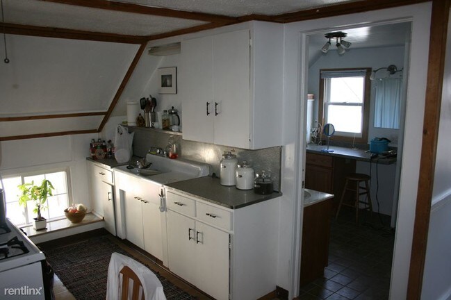 Foto del edificio - 712 Fairview Ave NE