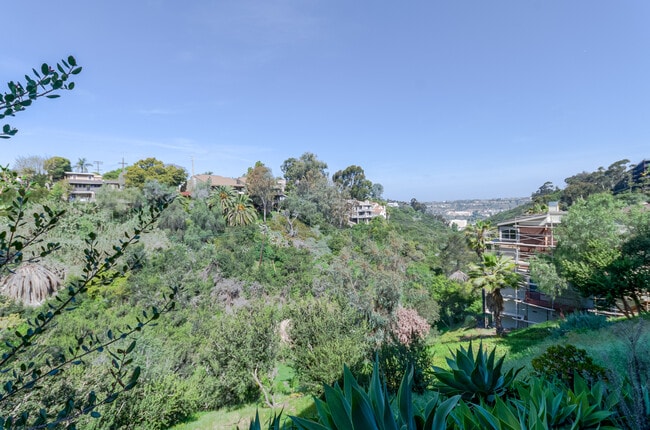 Building Photo - A Walkers Paradise and Serene Canyon Views in one of San Diego's most charming neighborhoods, Mis...