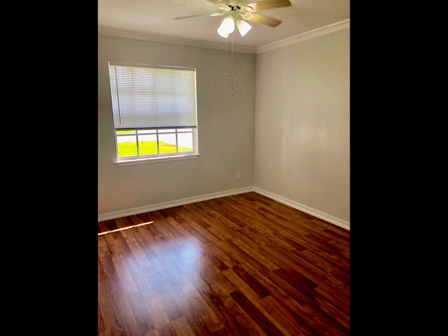 Dormitorio 2 - 608 S 2nd St