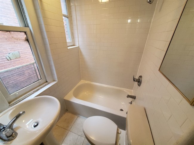 Building Photo - 1 br, 1 bath Apartment - 32 Joralemon St