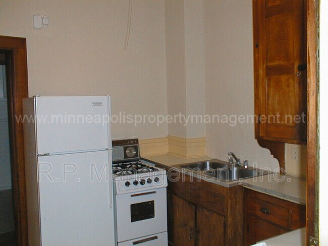 Foto del edificio - 1432 W 32nd St