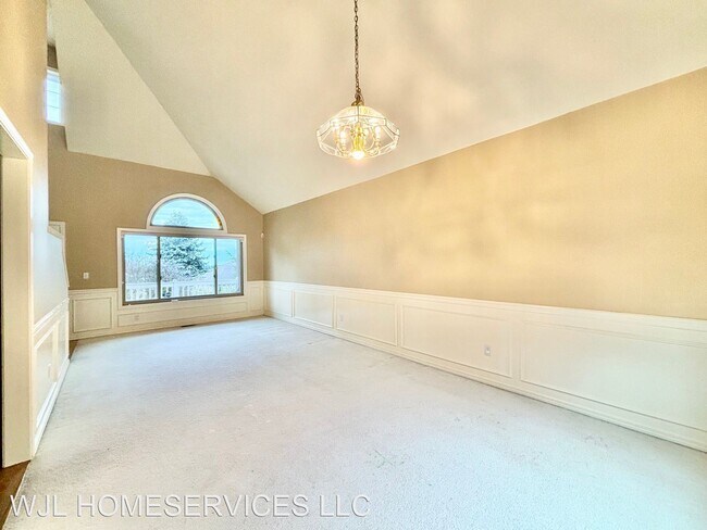 Foto del edificio - 4 br, 2.5 bath House - 12219 SE 80th Wy