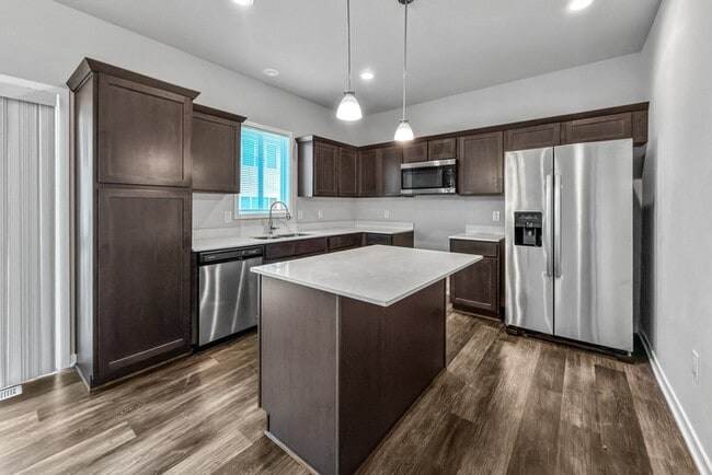 Building Photo - 15135 Bellflower Ln