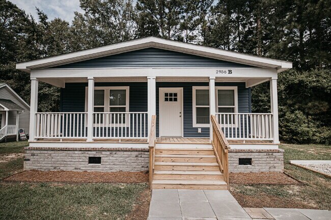 Foto del edificio - Inviting 3 bed, 2 bath Mount Pleasant rental