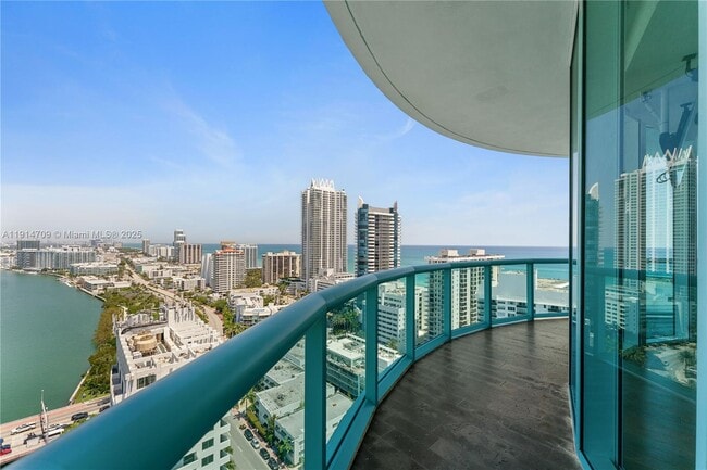 Foto del edificio - 6000 Indian Creek Dr