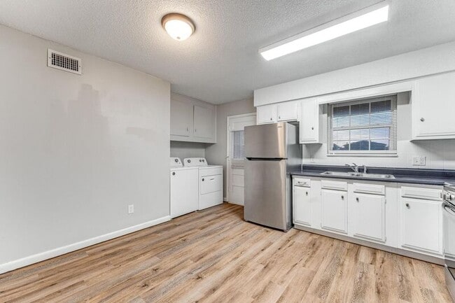 Foto del edificio - 740 N 6th St