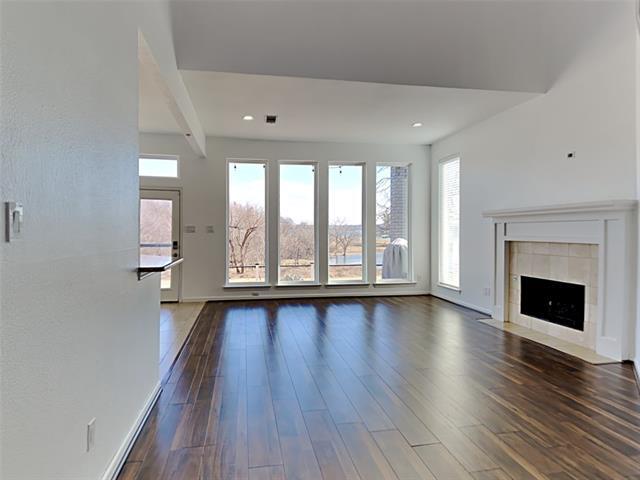 Foto del edificio - 4322 Duck Pond Ln