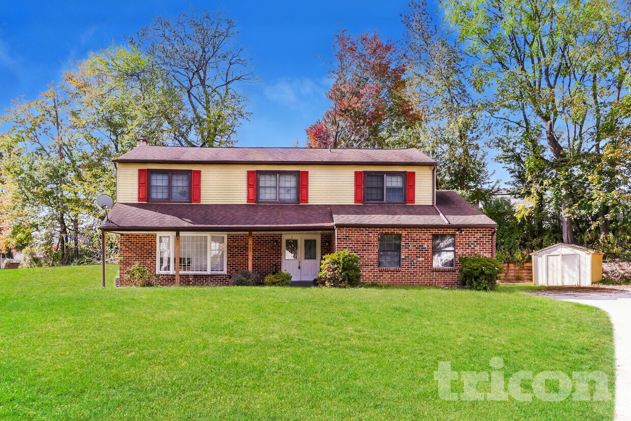 Foto principal - 745 Windsor Pl