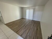 12835 10th St