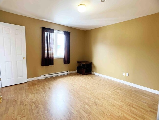 Building Photo - 47 Branscombe St