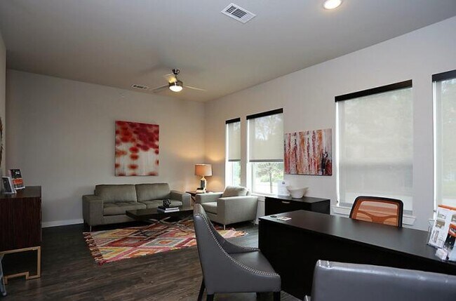 Building Photo - 1 bedroom in Dallas TX 75204