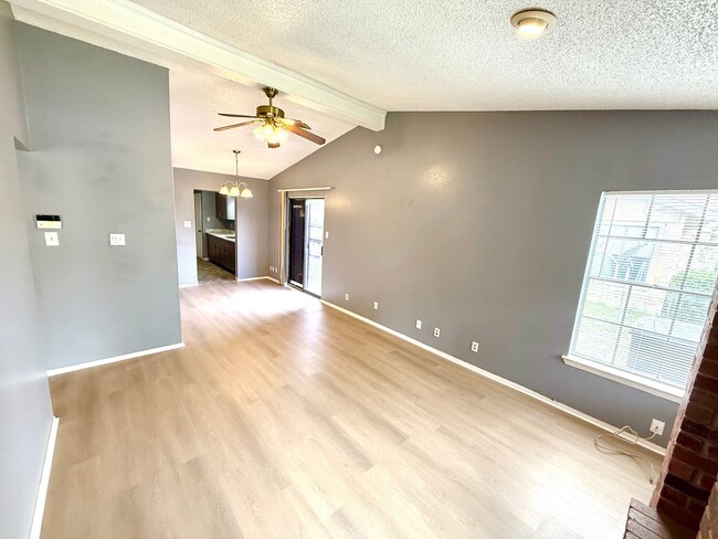 Building Photo - 5310 Gawain Dr