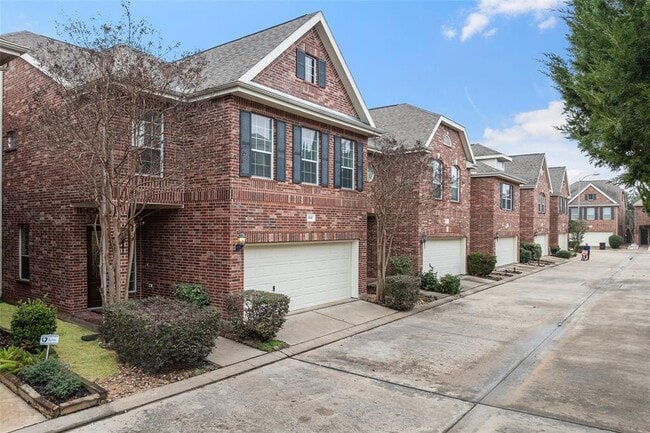 Building Photo - 1518 Olive Park