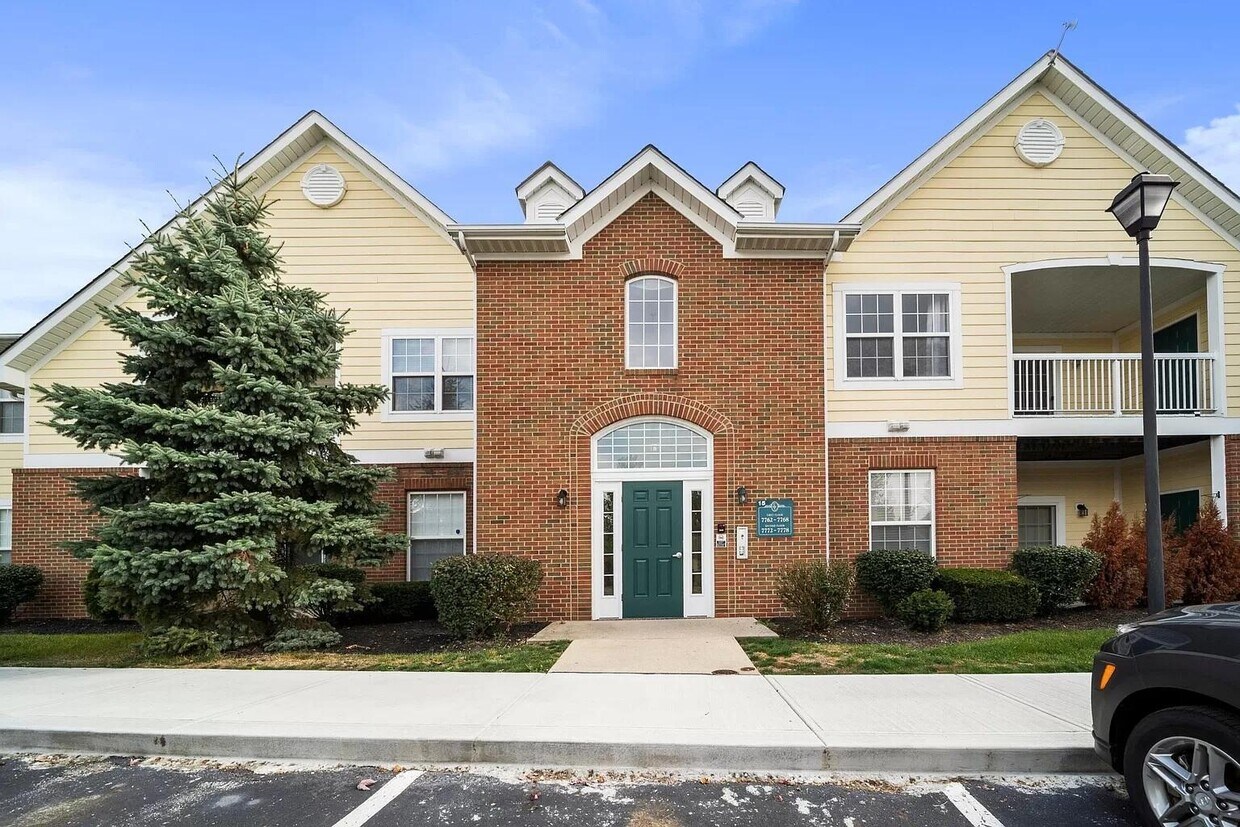 Primary Photo - 7774 Essex Gate Dr