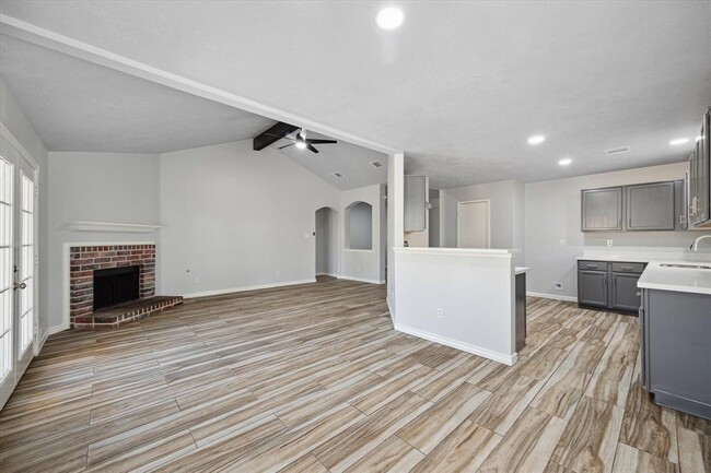 Foto del edificio - 23902 Goodfellow Dr