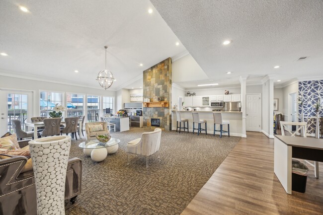 Building Photo - Woodbridge Apartments