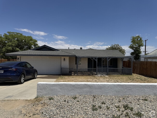 Building Photo - 6135 Mojave Ave