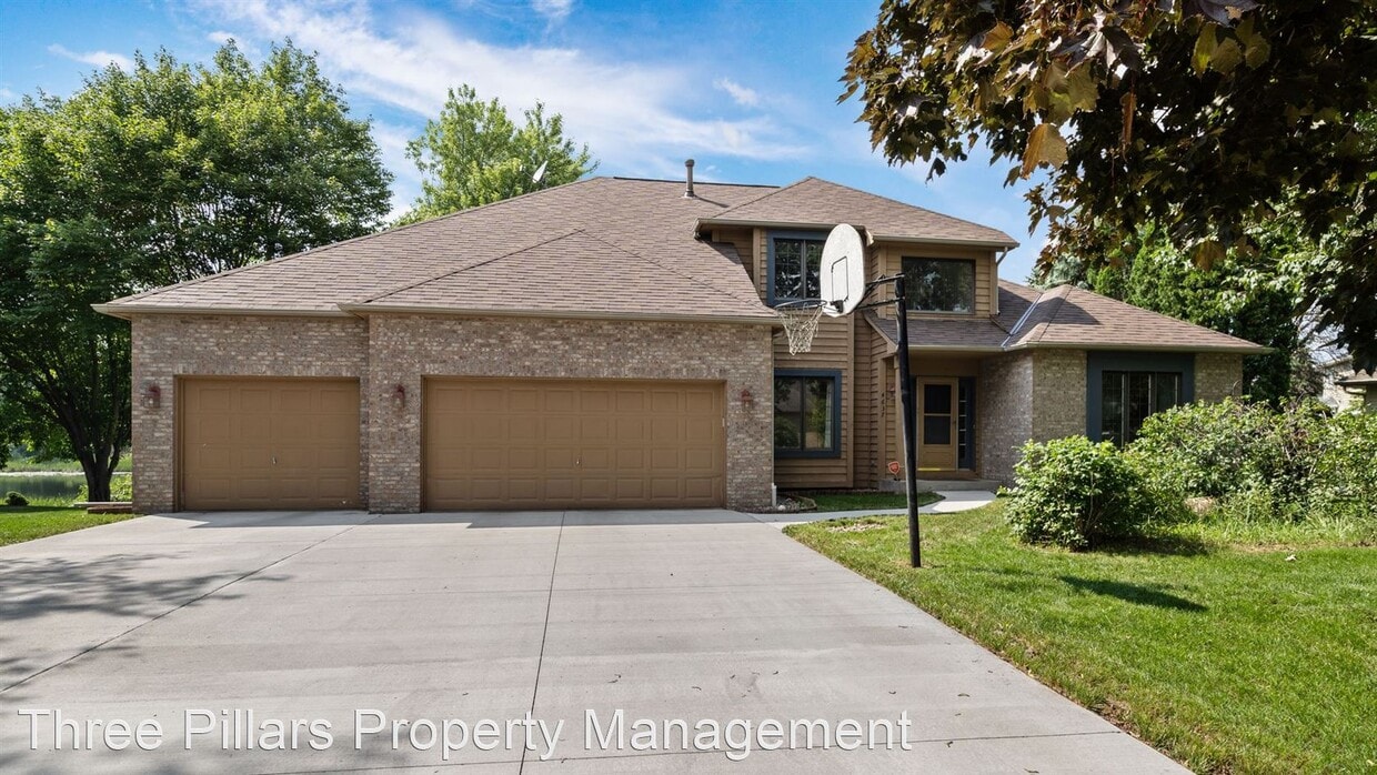 Building Photo - 3 br, 3.5 bath House - 4637 Stoddart Circle