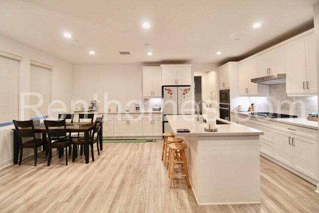 Building Photo - Sorrento Mesa, 8055 Silvercrest Wy, 3.2 kw...