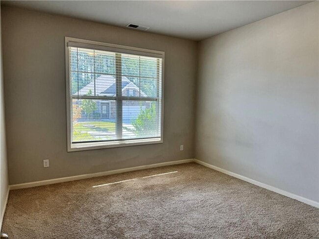 Building Photo - 71 Wayside Terrace