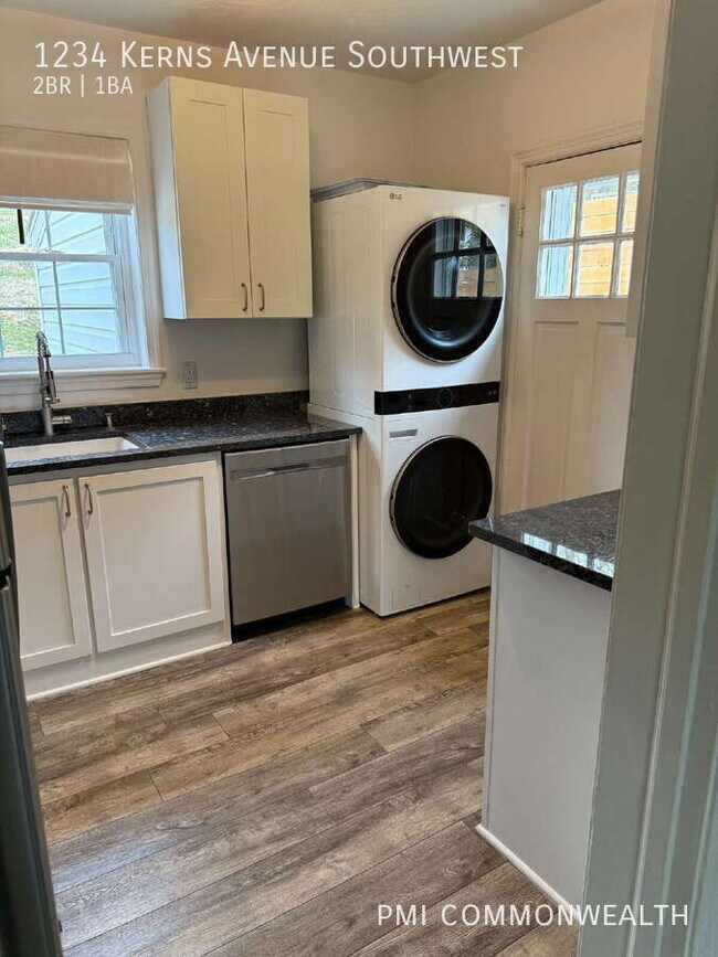 Foto del edificio - 1234 Kerns Ave SW