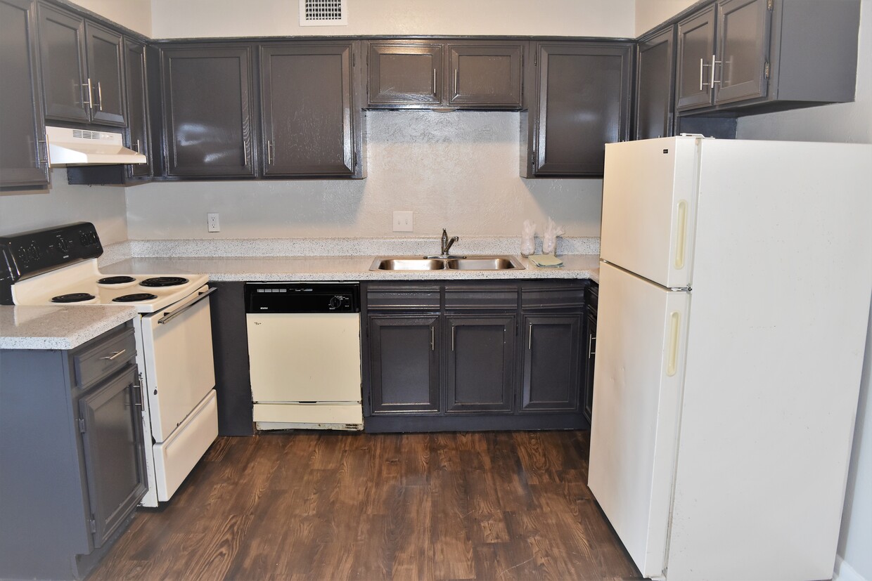 Spacious kitchens! - Canopy Apartments