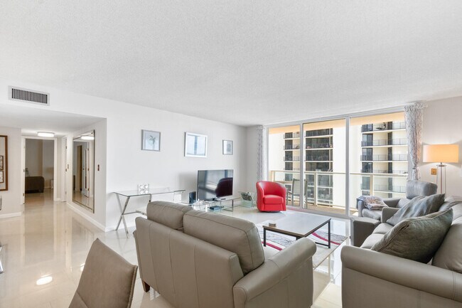 Foto del edificio - 5440 N Ocean Dr