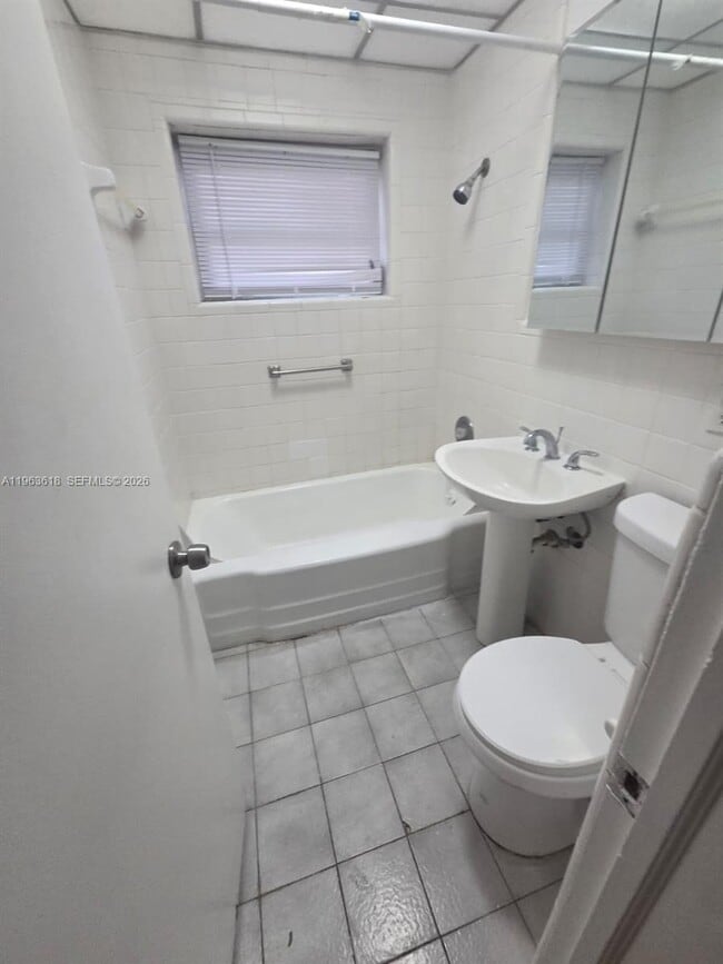 Foto del edificio - 1947 Lincoln St