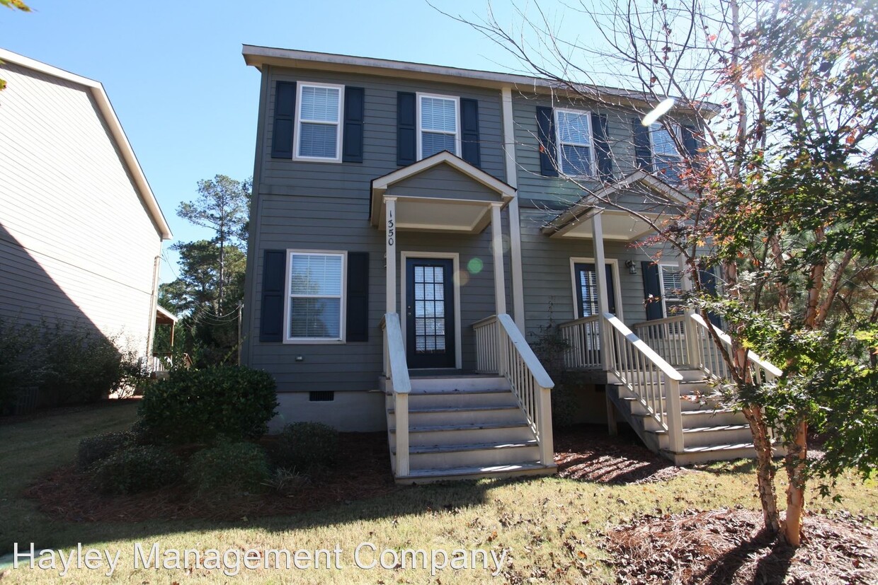 Primary Photo - 2 br, 2.5 bath House - 1350 Gatewood Drive