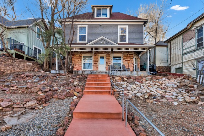 Entrada principal - 1125 Manitou Ave