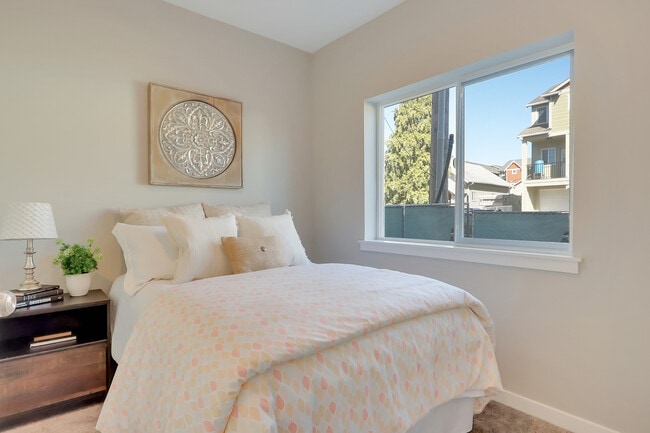Bedroom - 4318 S Puget Sound Ave