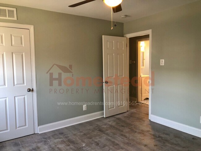 Building Photo - 2 Bedroom Home in Upper Darby!