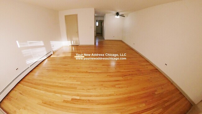 Building Photo - 644 Colonial Ln