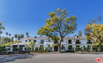 Building Photo - 927 Whittier Dr