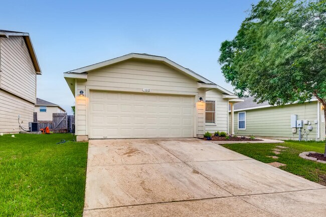 Building Photo - 1612 Coriander Dr